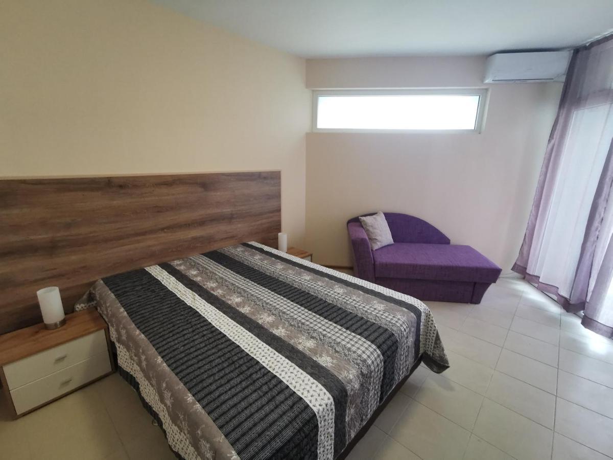Apartamento Къмпинг Градина - Апартамент С Две Спални В К-С Черноморска Звезда Chernomorets Exterior foto
